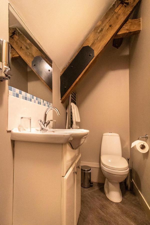 Swan Mews Apartment เวลส์ ภายนอก รูปภาพ