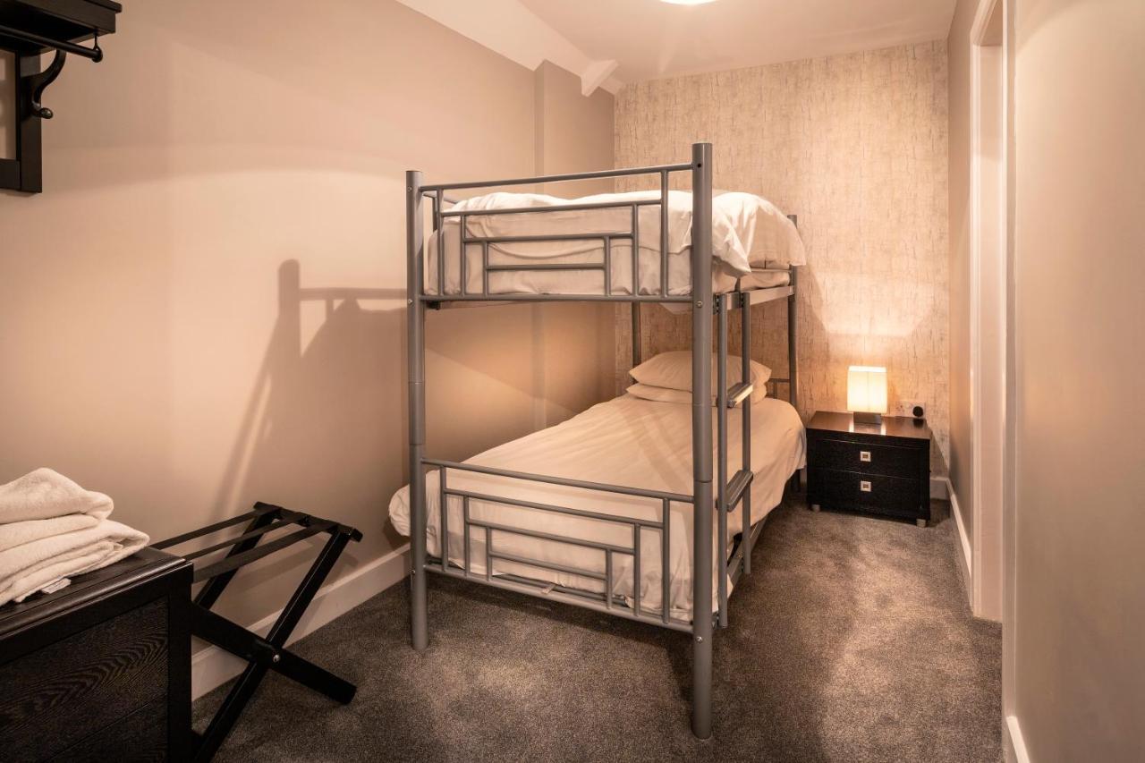 Swan Mews Apartment เวลส์ ภายนอก รูปภาพ