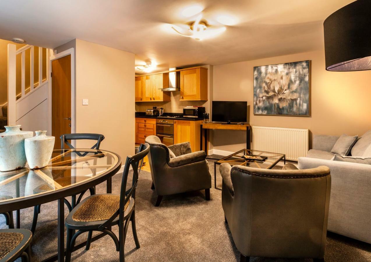 Swan Mews Apartment เวลส์ ภายนอก รูปภาพ