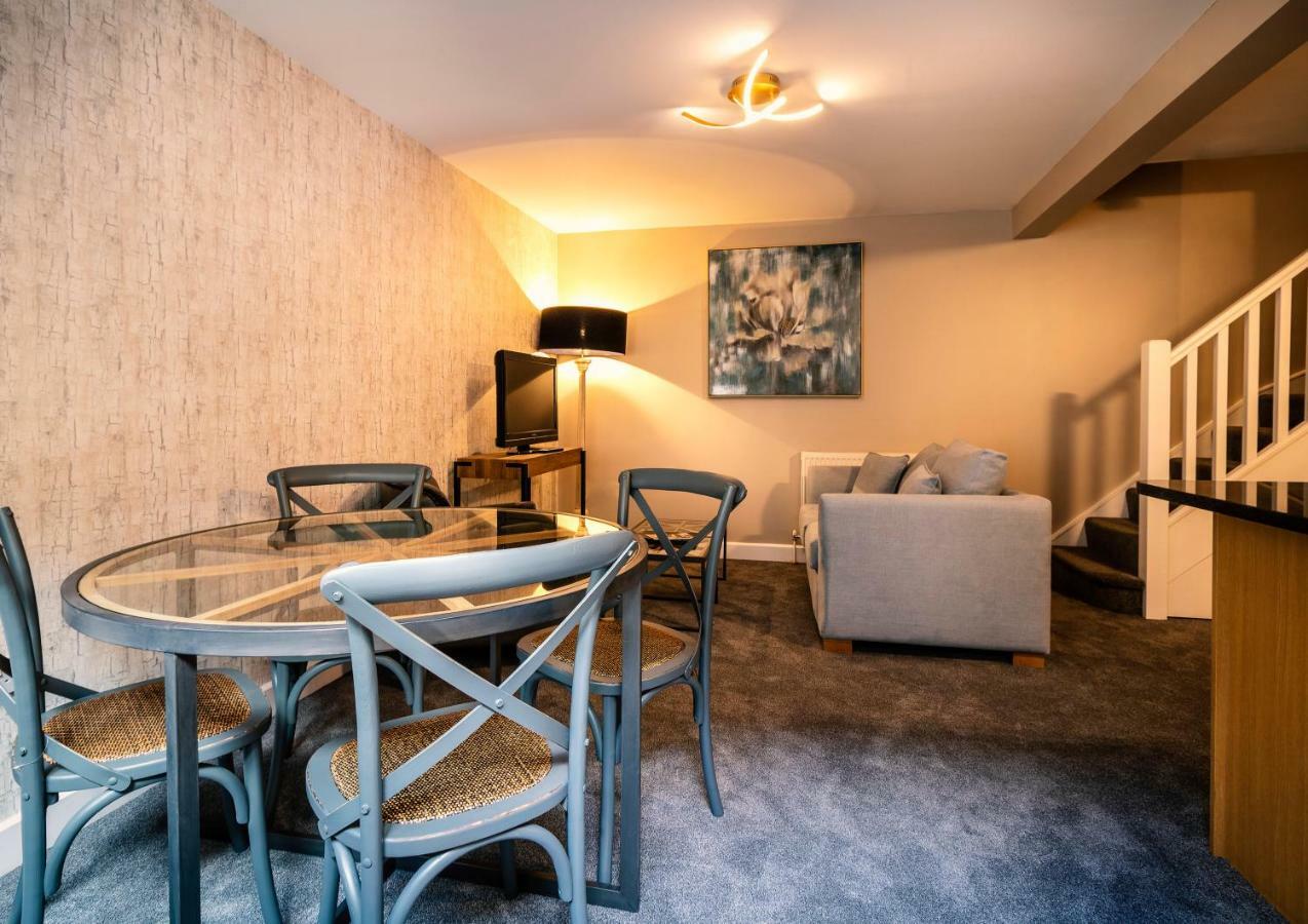 Swan Mews Apartment เวลส์ ภายนอก รูปภาพ