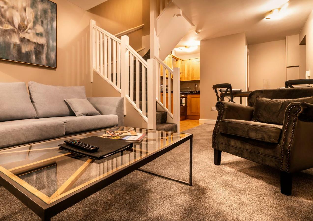 Swan Mews Apartment เวลส์ ภายนอก รูปภาพ