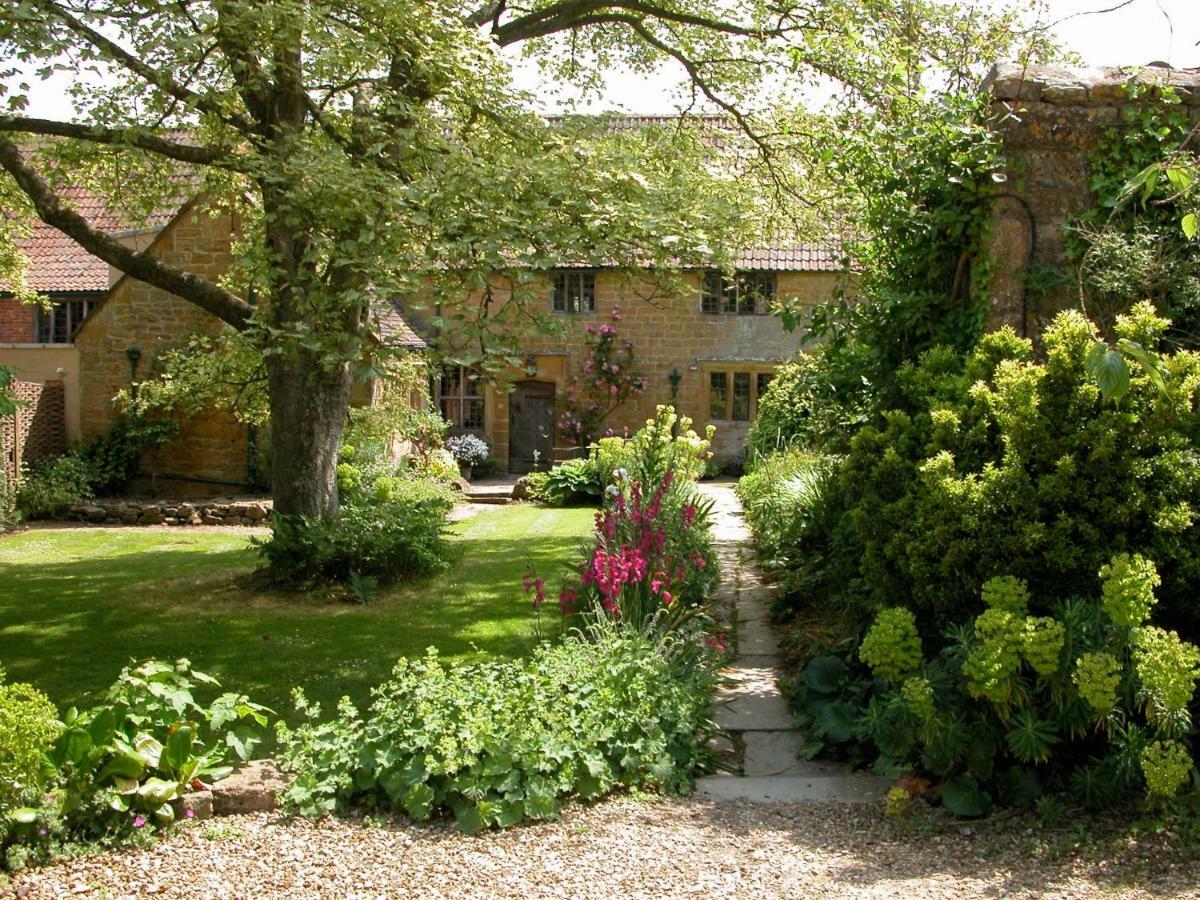 Swan Mews Apartment เวลส์ ภายนอก รูปภาพ
